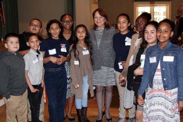 Texas First Lady Cecilia Abbott with students who are part of one of Citizen Schools Texas's programs.